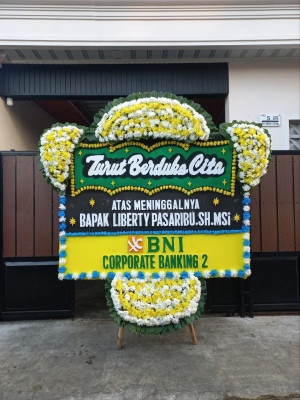 Papan Bunga Duka di Deiyai Miyo