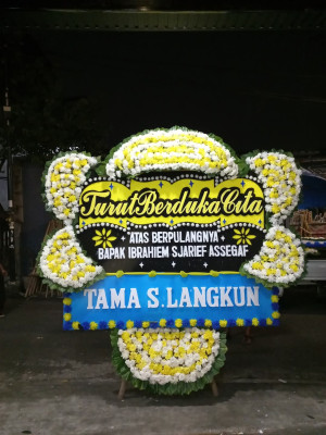 Papan Bunga Duka di Deiyai Miyo