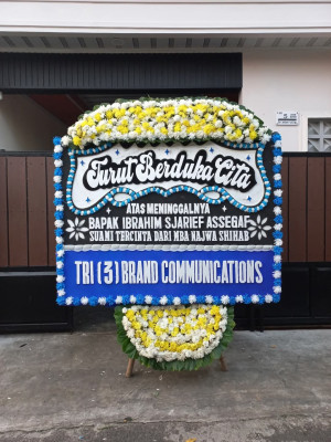 Papan Bunga Duka di Deiyai Miyo